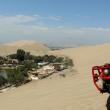 Písečnými dunami v Peru